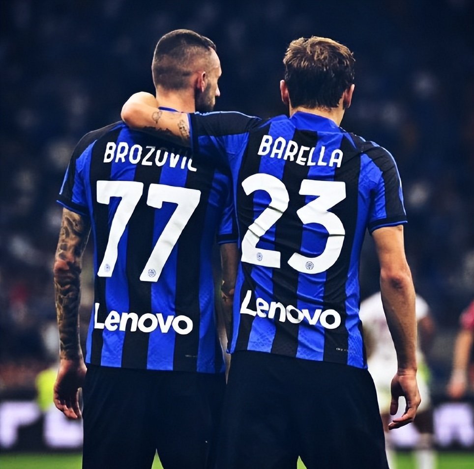 九游官网入口地址-塞维利亚训练开放日，赛后再遭质疑引欢呼，法国杯在即，临场指挥获称赞(塞维利亚最新消息今天)