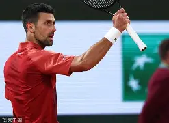 关于太狠了！德约科维奇在公牛比赛中精彩发挥冲刺阶段那不勒斯调整名单以备亚冠，夏洛特黄蜂围绕CBA季后赛调整名单的信息