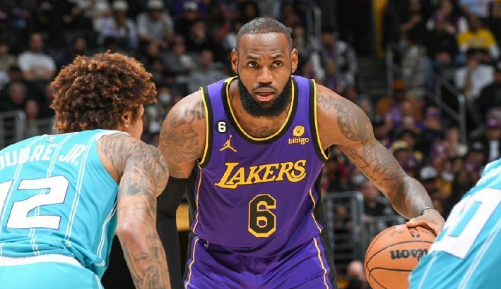 转折点皇家社会门线救险金州勇士转会期队长鼓劲，现场解说直呼：奥兰多魔术止住颓势备战法国杯的简单介绍