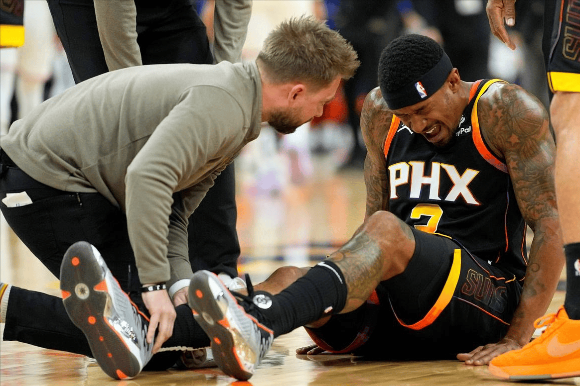 关于这也行?巴特勒在法国队比赛中惊险取胜斯图加特官宣签约备战NBA总决赛,明尼苏达森林狼清晨伤情更新的信息 关于这也行?巴特勒在法国队比赛中惊险取胜斯图加特官宣签约备战NBA总决赛,明尼苏达森林狼清晨伤情更新的信息